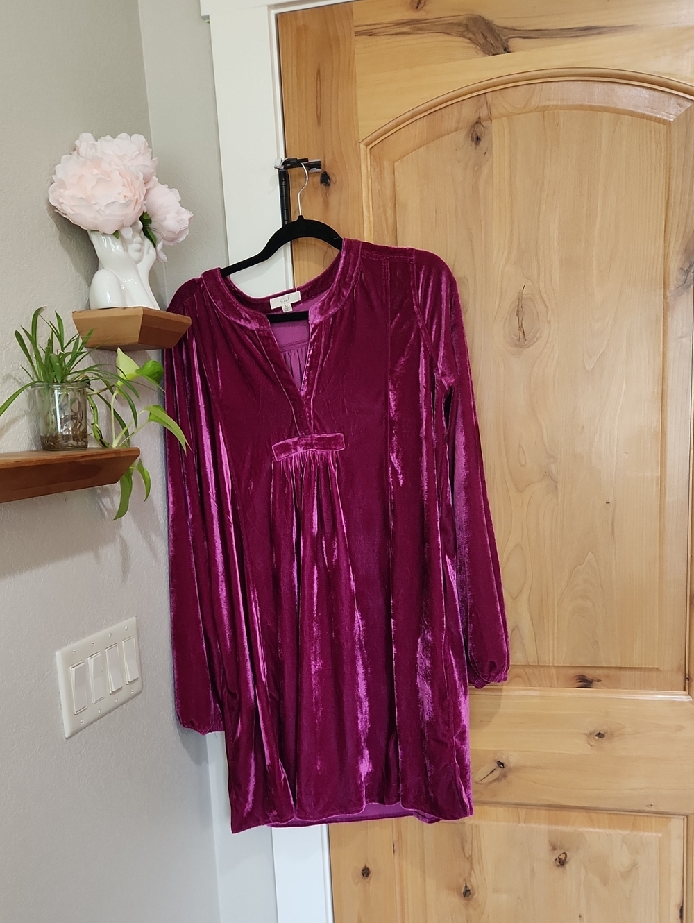 Easel Maternity Velvet V-Neck Long-Sleeve Chemise in Plum